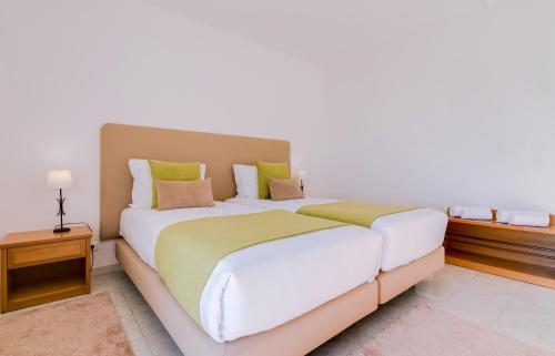 Habitación Familiar del hotel Monica Isabel Beach Club. Foto 8