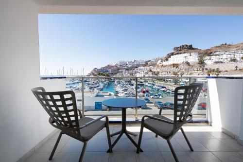 Suite Junior del hotel Morasol Suites. Foto 11