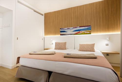 Suite Junior del hotel Morasol Suites. Foto 9