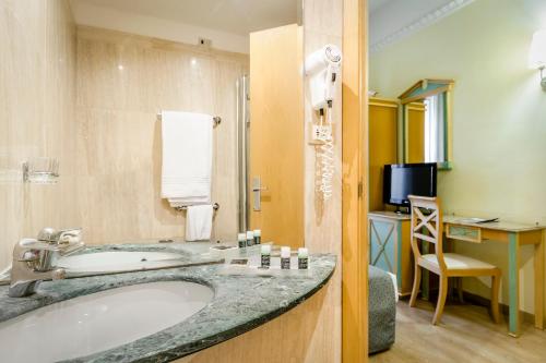 Habitación Doble del hotel Exe Domus Aurea. Foto 7