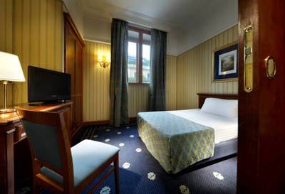 Habitación Doble Económica con 1 cama pequeña del hotel Exe International Palace
