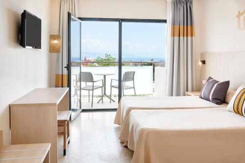 Habitación Doble con vistas al mar y brunch ilimitado del hotel tent Torremolinos