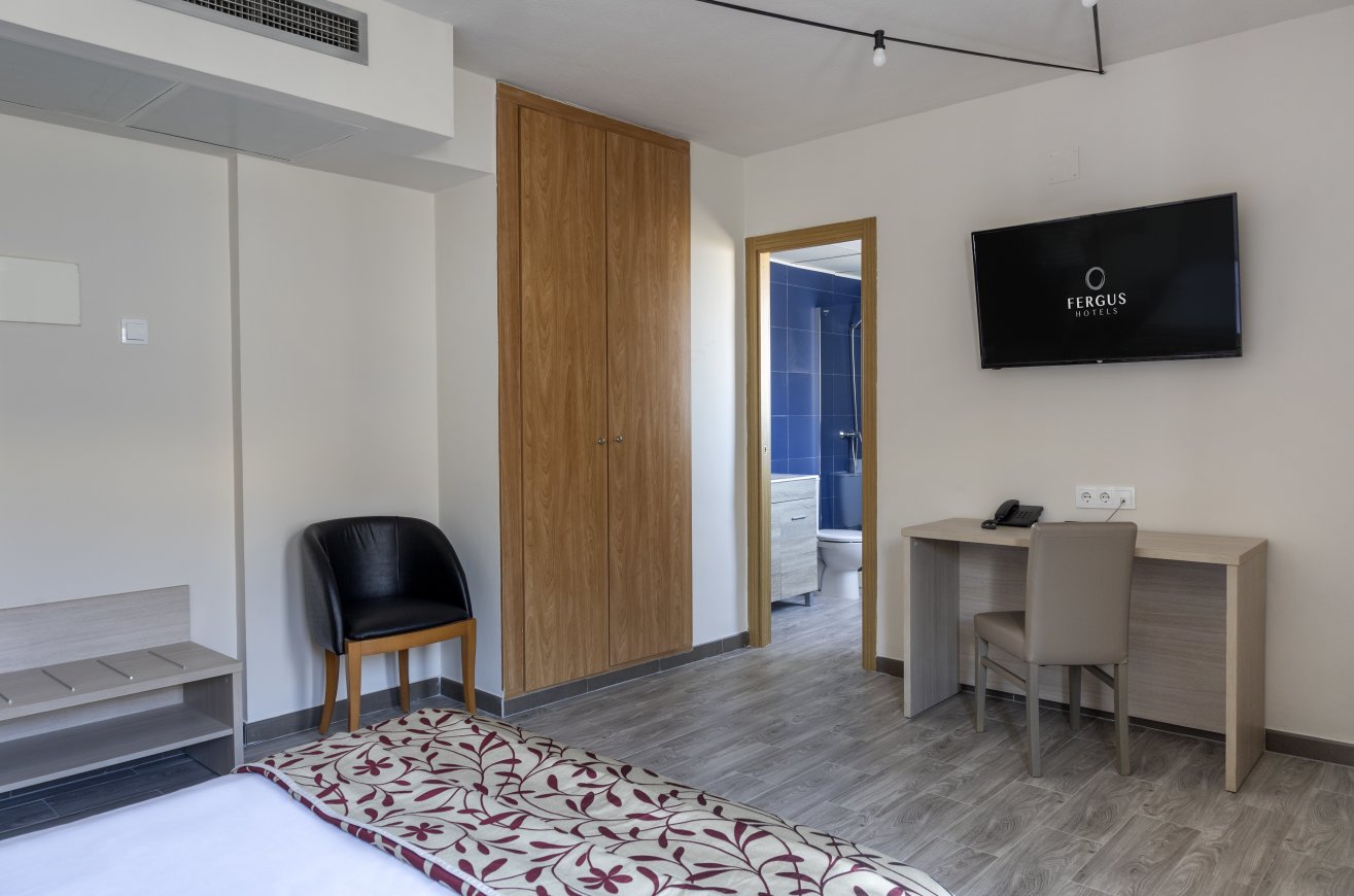 Habitación individual del hotel tent Torremolinos. Foto 1