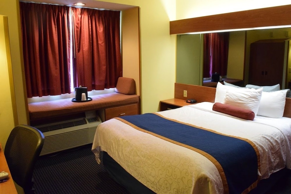 Habitación básica, 1 cama de matrimonio del hotel Inn At The Finger Lakes. Foto 1