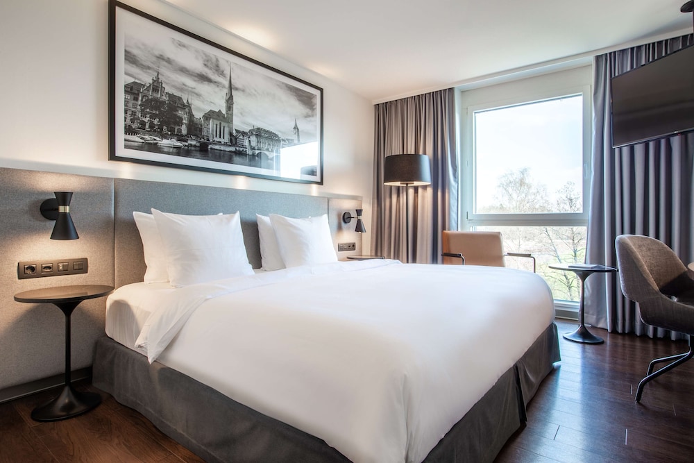 Habitación familiar del hotel Radisson Zurich Airport. Foto 6