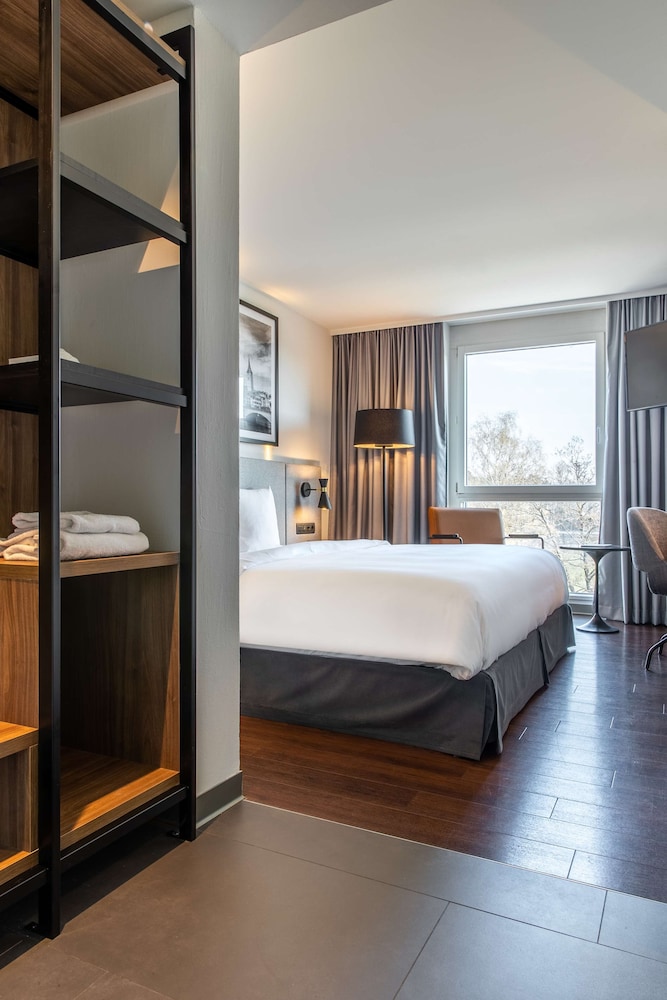 Habitación familiar del hotel Radisson Zurich Airport. Foto 7