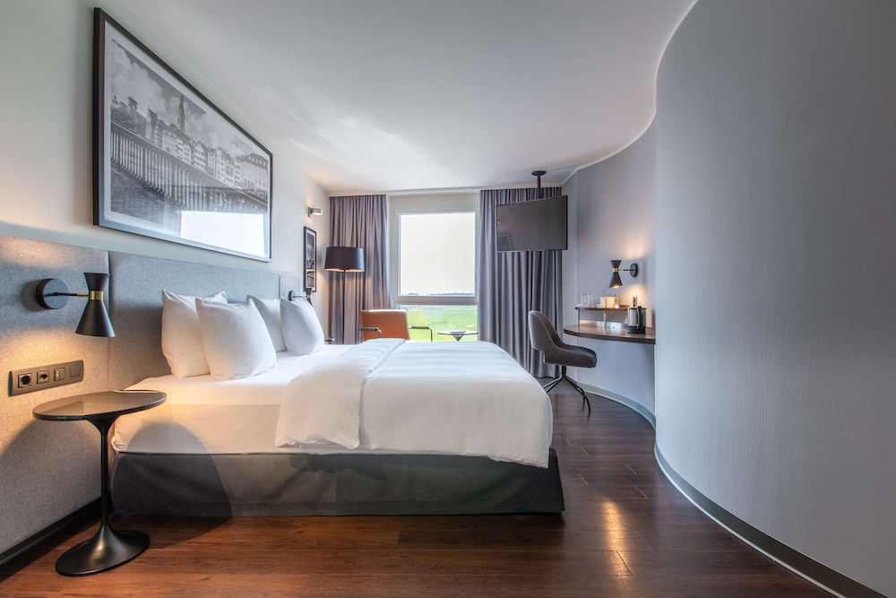 Habitación superior (Scenic View) del hotel Radisson Zurich Airport. Foto 6