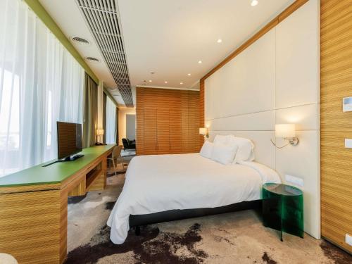 Suite con 1 cama doble del hotel Mercure Tallinn. Foto 6