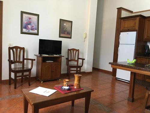 Apartamento con 1 dormitorio y vistas al mar - Fumadores del hotel Apartamentos Los Verodes. Foto 34