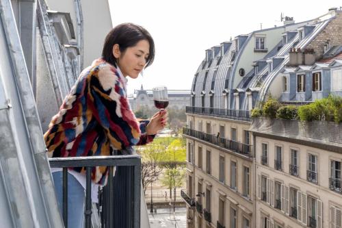 Vistas a París del hotel Louvre Montana. Foto 1