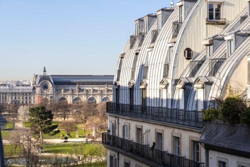 Habitación Triple Prestige del hotel Louvre Montana. Foto 3