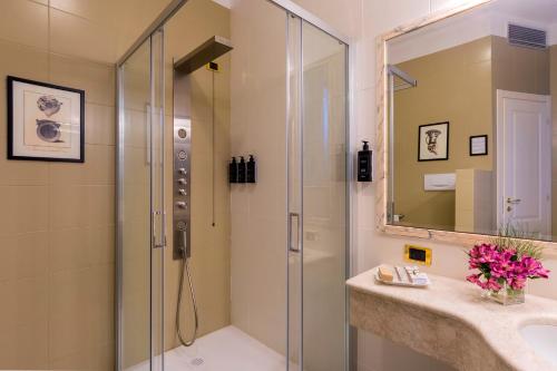 Suite del hotel Grand Villa Politi. Foto 4