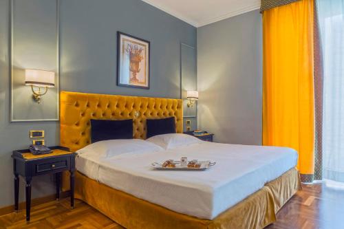 Habitación Doble Estándar del hotel Grand Villa Politi. Foto 2