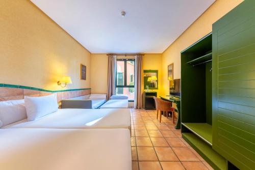 Habitación Familiar Confort del hotel Port Jardín Milenio. Foto 1