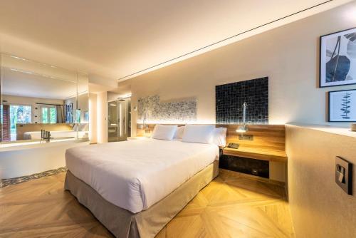Suite Junior del hotel Huerto Del Cura. Foto 13