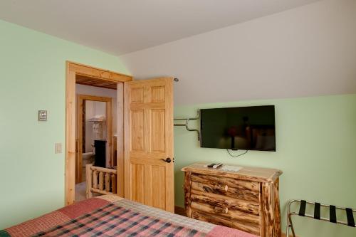 Cabaña 15 del hotel Cobble Mountain Lodge Llc. Foto 5