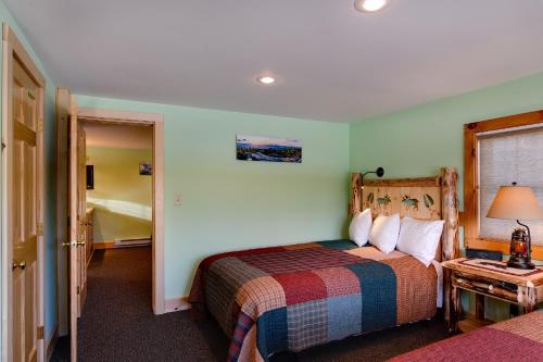 Habitación 1 del hotel Cobble Mountain Lodge Llc. Foto 1