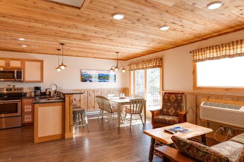 Cabaña 15 del hotel Cobble Mountain Lodge Llc. Foto 21