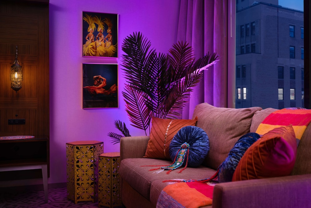 Estudio, 1 cama de matrimonio grande (Aladdin Themed) del hotel Hilton New York Times Square. Foto 6