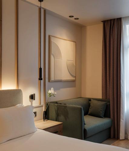 Habitación Superior del hotel H10 Puerta De Alcalá. Foto 7