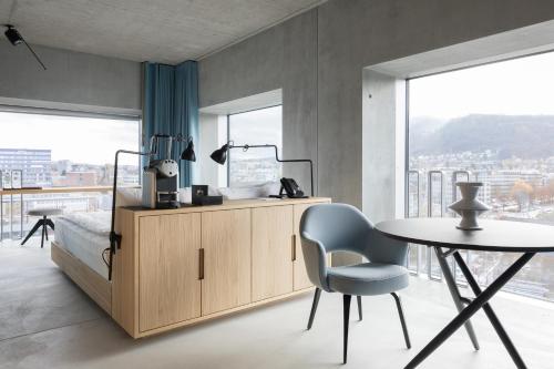 Habitación Doble Esquinera Panorama del hotel Placid Design and Lifestyle Zurich