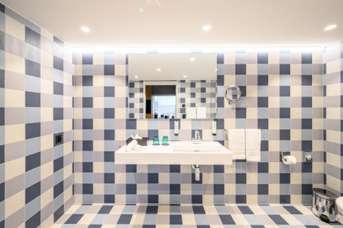 Estudio Superior del hotel Placid Design and Lifestyle Zurich. Foto 6