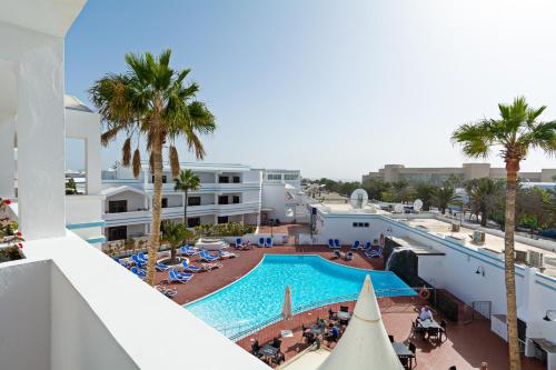 Studio with Pool View (High Floor) del hotel Oceano