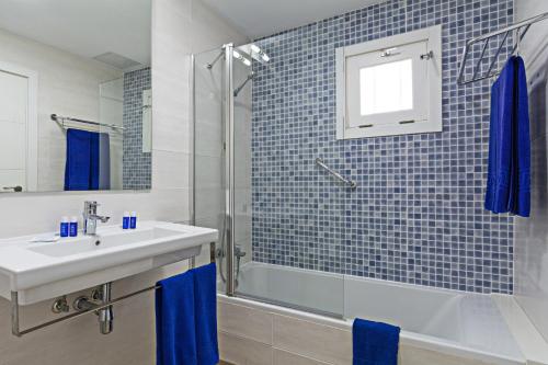 Studio with Pool View (High Floor) del hotel Oceano. Foto 11