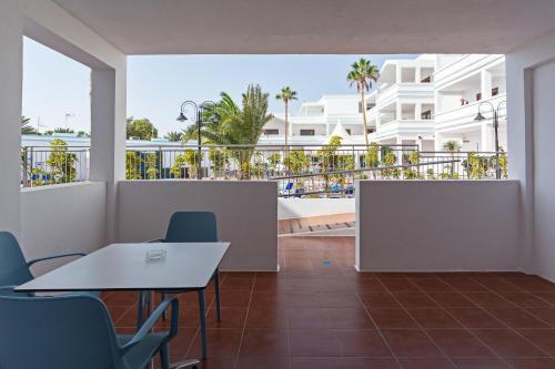 Estudio con vistas a la piscina - Planta baja del hotel Oceano. Foto 12