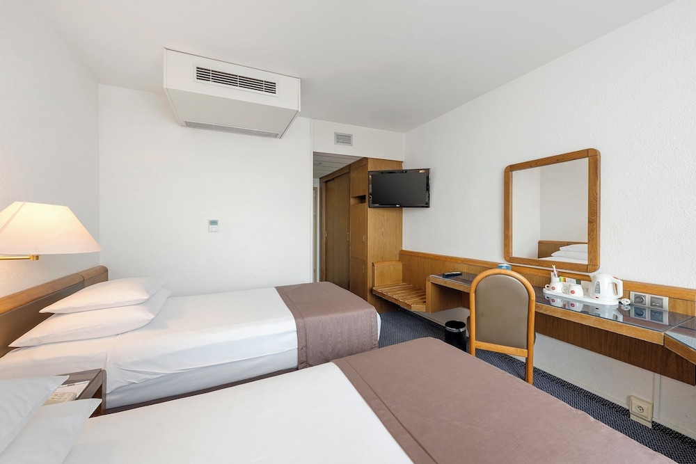 Habitación clásica con 2 camas individuales del hotel Panorama Prague. Foto 2