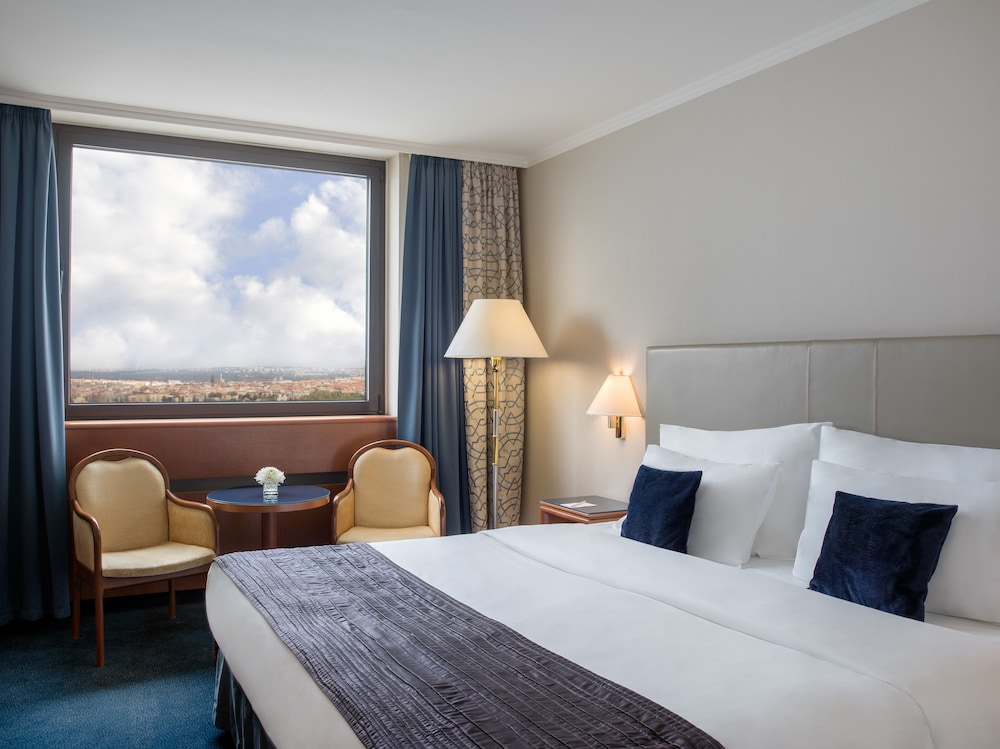 Habitación Premium, 1 cama de matrimonio grande (Panoramic view) del hotel Panorama Prague. Foto 5