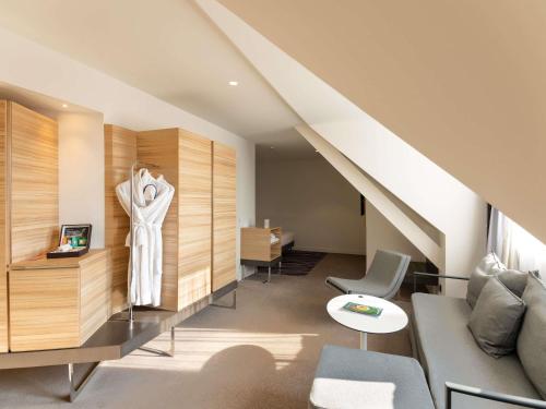 Suite Executive con cama grande del hotel Novotel Suites Colmar Centre. Foto 6
