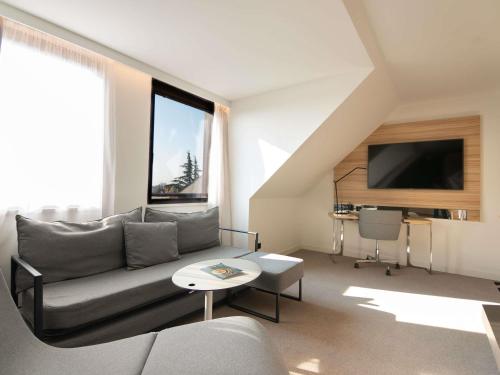 Suite Executive con cama grande del hotel Novotel Suites Colmar Centre. Foto 7