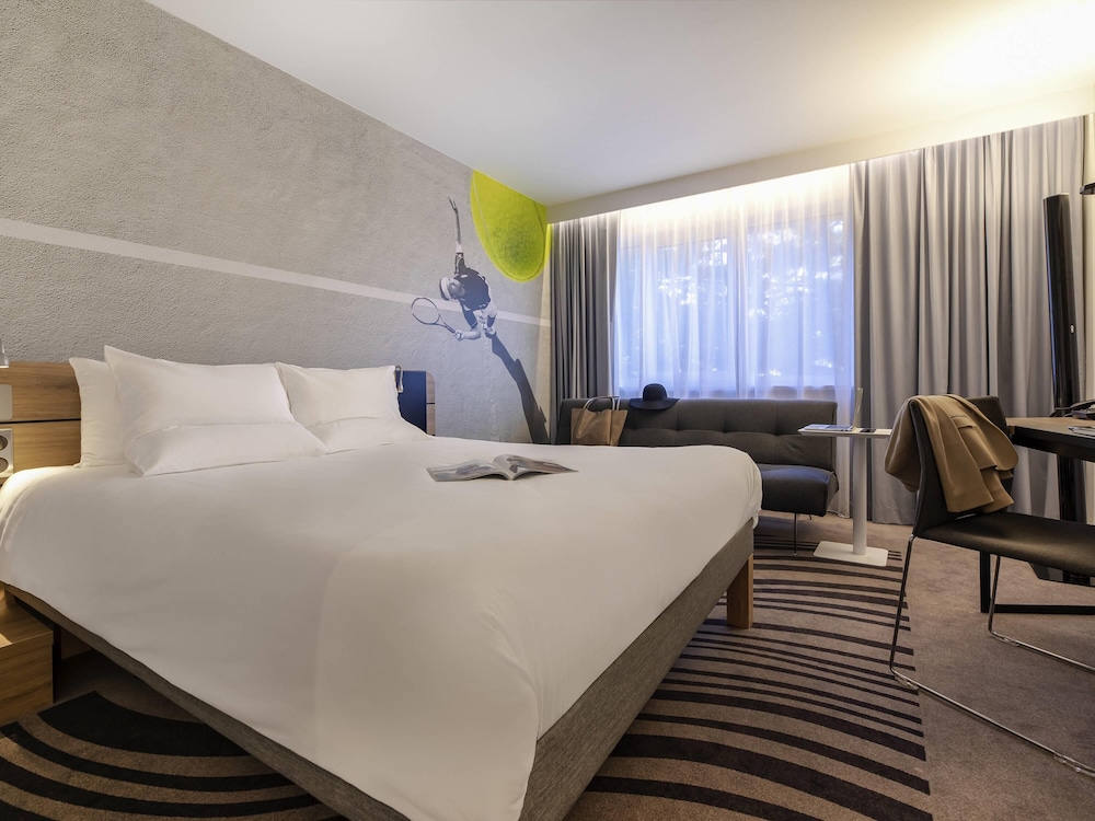 Habitación Superior Cómoda con 1 cama doble y sofá cama del hotel Novotel Wroclaw City. Foto 3