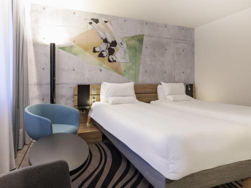 Habitación Superior con 1 cama doble del hotel Novotel Wroclaw City. Foto 4