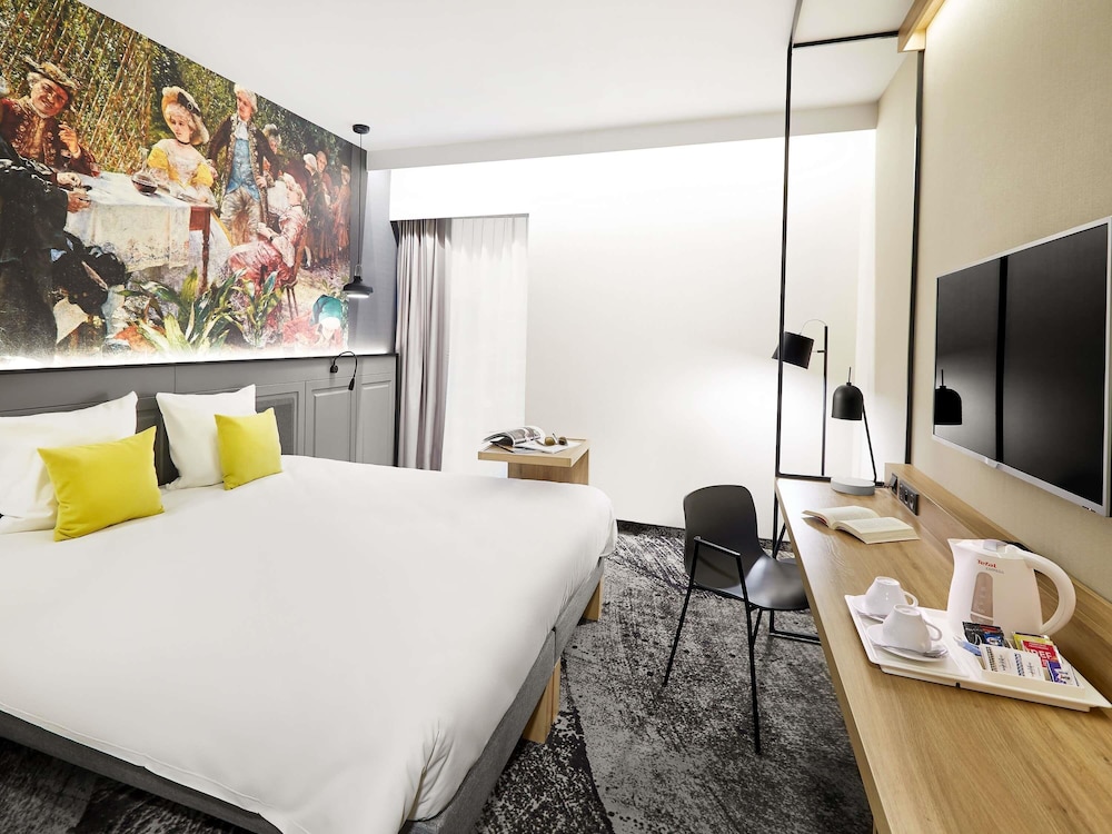 Habitación Clásica, recién renovada, cama doble, vistas a la ciudad o a la catedral del hotel Mercure Wroclaw Centrum. Foto 4