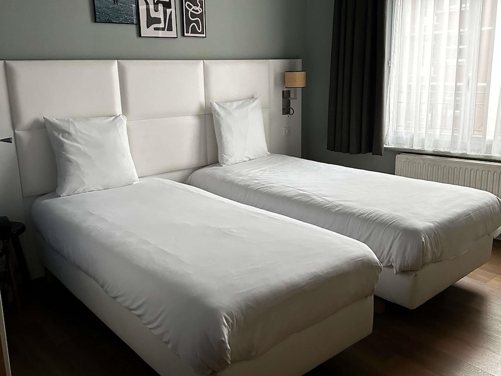 Habitación Pop con 2 camas individuales (o convertible en cama king size) del hotel Greet hotel Lille Gare Flandres. Foto 2