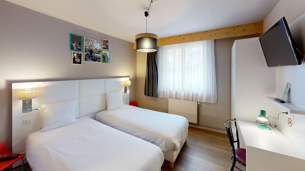 Habitación Pop con 2 camas individuales (o 1 cama king size) - sin ascensor del hotel Greet hotel Lille Gare Flandres. Foto 1