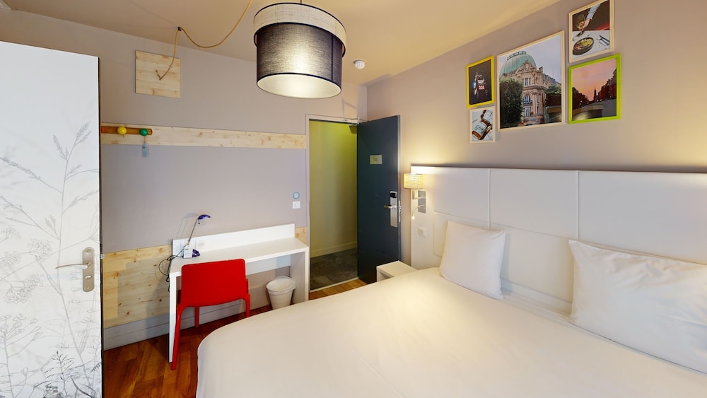Habitación familiar para 4 (sin ascensor) del hotel Greet hotel Lille Gare Flandres. Foto 1