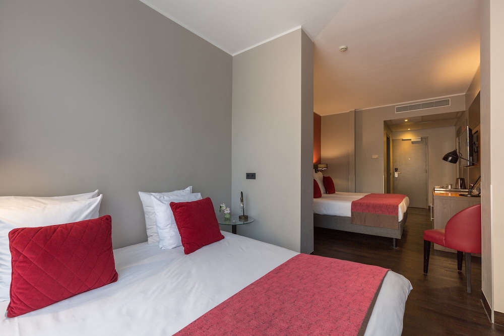 Habitación superior (1 Twin Bed 2 Single Beds) del hotel Leonardo Hotel Amsterdam City Center