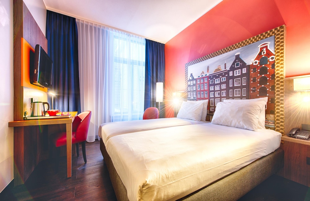 Habitación Confort (1 Twin Bed) del hotel Leonardo Hotel Amsterdam City Center. Foto 2