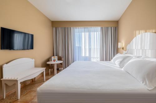 Apartamento Deluxe de 1 dormitorio con vistas al océano del hotel Smy Isla Cristina. Foto 1