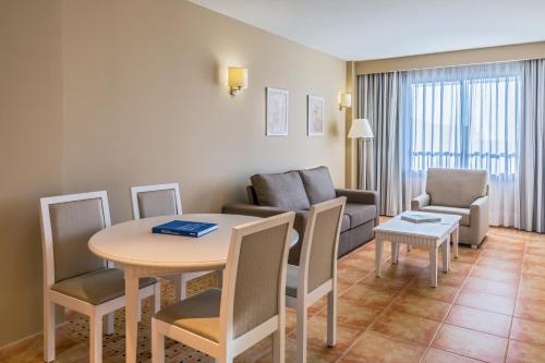 Apartamento Deluxe de 1 dormitorio con vistas al océano del hotel Smy Isla Cristina. Foto 5