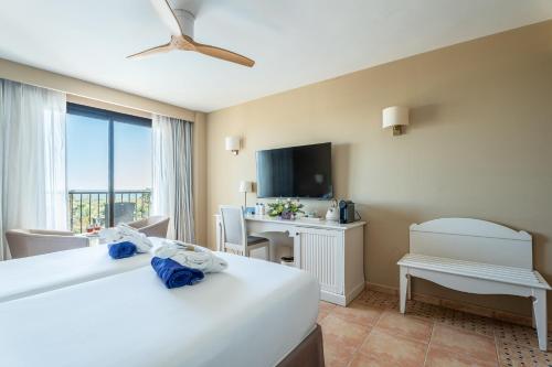 Habitación Doble Superior con vistas al mar - 2 camas del hotel Smy Isla Cristina. Foto 12
