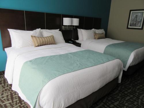 Habitación con 2 camas grandes - No fumadores del hotel Best Western Plus Montreal. Foto 4