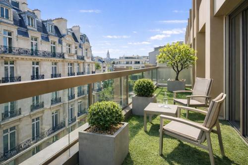 Suite Executive del hotel Warwick Paris. Foto 4