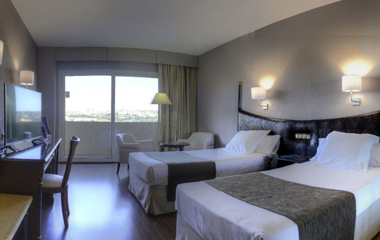 Habitación Doble 2 Camas - Vistas a Toledo del hotel Beatriz Toledo Auditorium and Spa