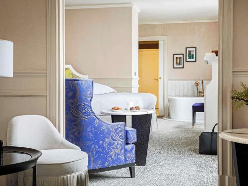 Suite Prestige con salón y terraza - 1 cama extragrande - 6.ª planta del hotel Sofitel Le Scribe Paris Opéra. Foto 1
