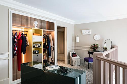 Suite Dúplex Opera con salón y balcón - 1 cama extragrande del hotel Sofitel Le Scribe Paris Opéra. Foto 11