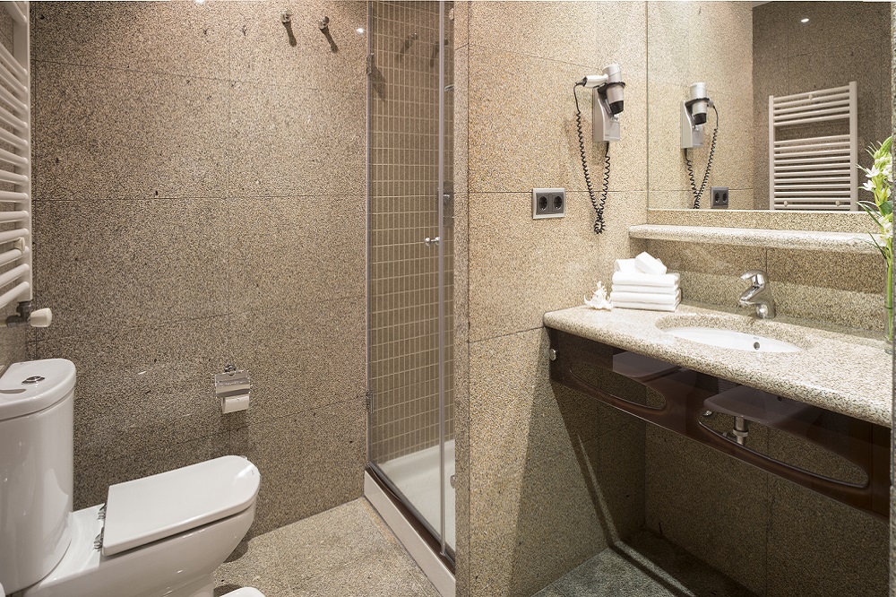 Habitación sin Vistas al Mar del hotel Gran Talaso Sanxenxo. Foto 1